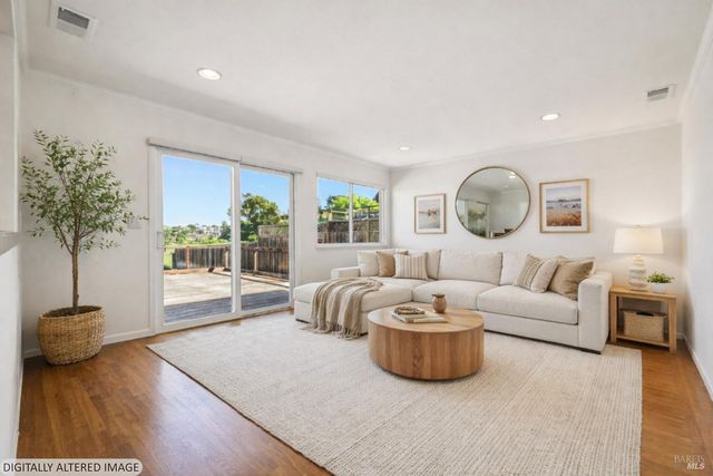 319 Golden Hind Psge, Corte Madera, CA 94925