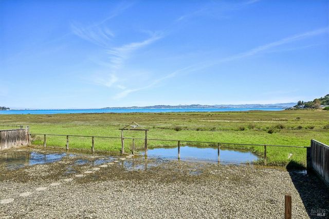 319 Golden Hind Psge, Corte Madera, CA 94925