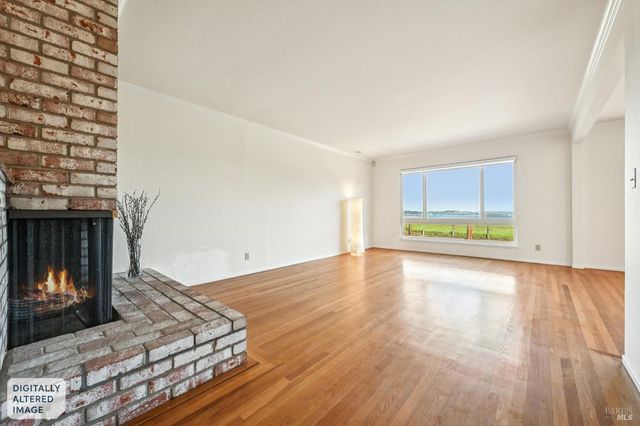 319 Golden Hind Psge, Corte Madera, CA 94925