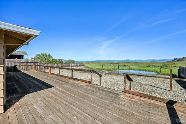 319 Golden Hind Psge, Corte Madera, CA 94925