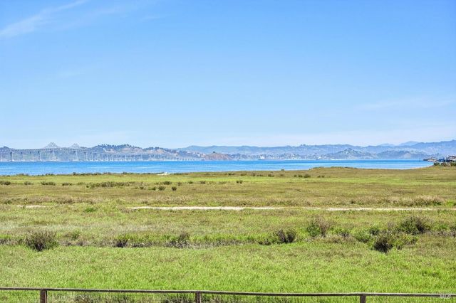 319 Golden Hind Psge, Corte Madera, CA 94925