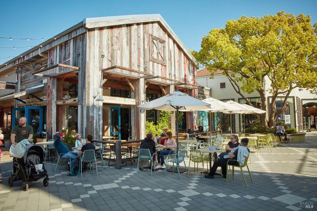 319 Golden Hind Psge, Corte Madera, CA 94925