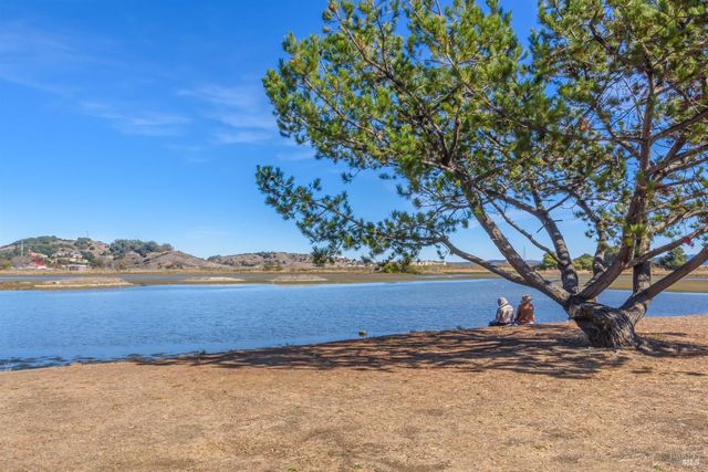 319 Golden Hind Psge, Corte Madera, CA 94925