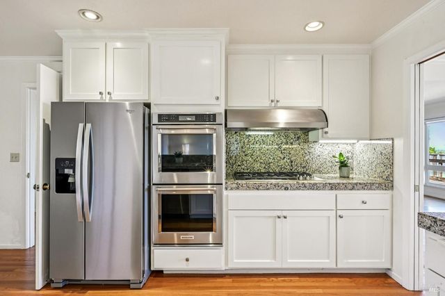 319 Golden Hind Psge, Corte Madera, CA 94925