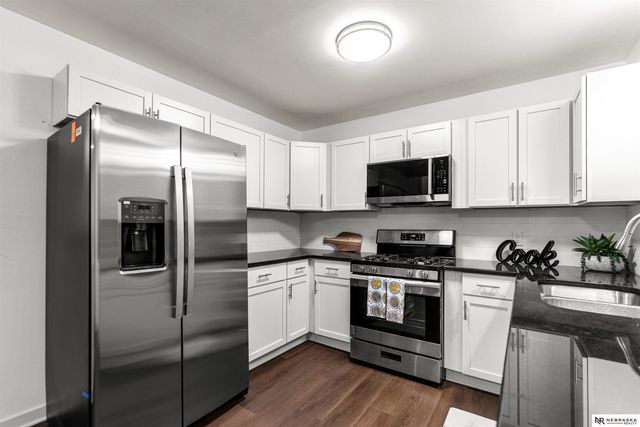 5004 N 48th Street, Omaha, NE 68104