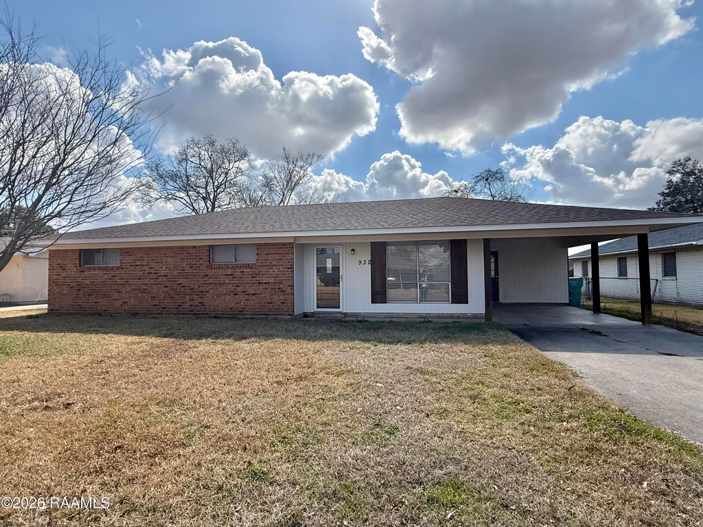 932 Mary Avenue, Opelousas, LA 70570