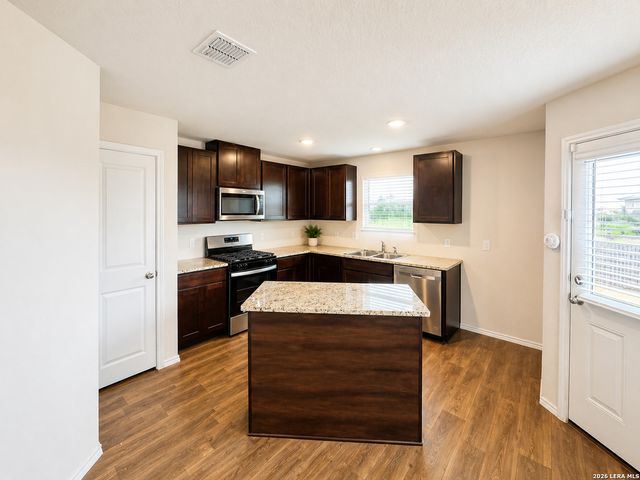 1074 Cozumel Emerald, San Antonio, TX 78253
