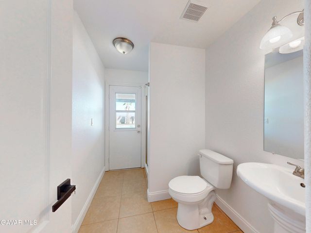 9677 Denhart Avenue, California City, CA 93505