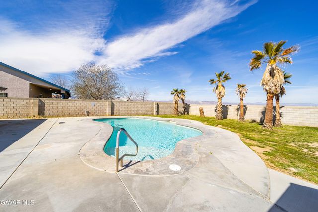 9677 Denhart Avenue, California City, CA 93505