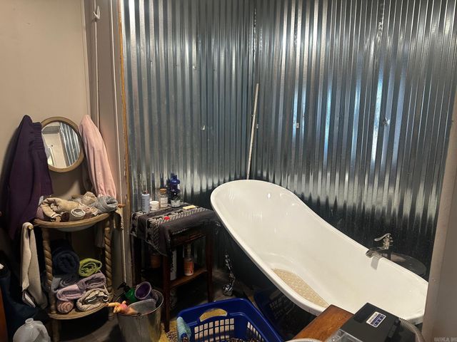 3908 Big Creek Rd, Pine Bluff, AR 71603