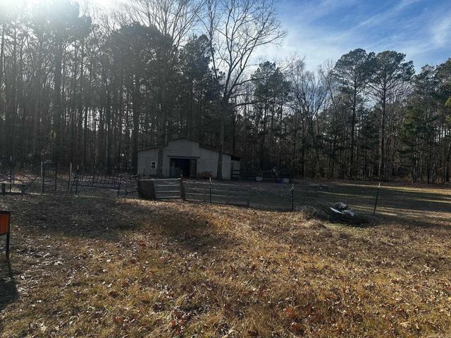 3908 Big Creek Rd, Pine Bluff, AR 71603