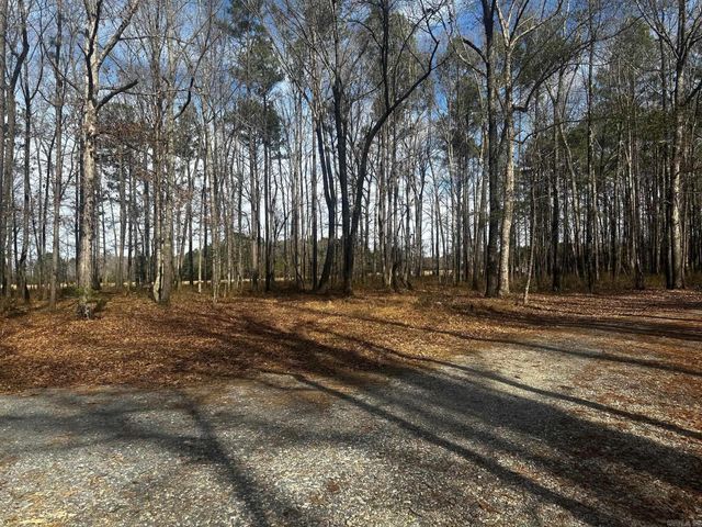 3908 Big Creek Rd, Pine Bluff, AR 71603