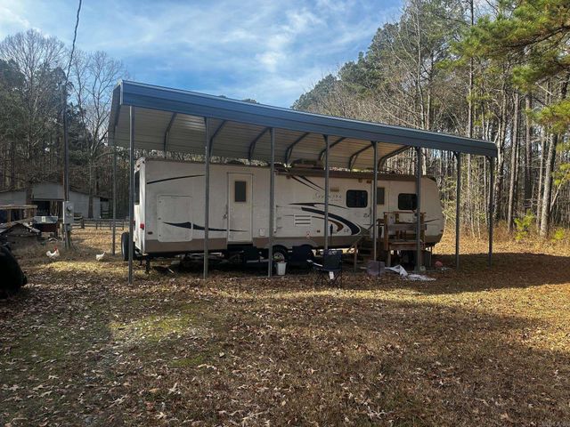 3908 Big Creek Rd, Pine Bluff, AR 71603