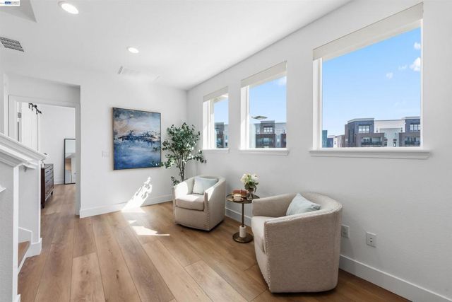 5509 Holly Bay Ave, Dublin, CA 94568