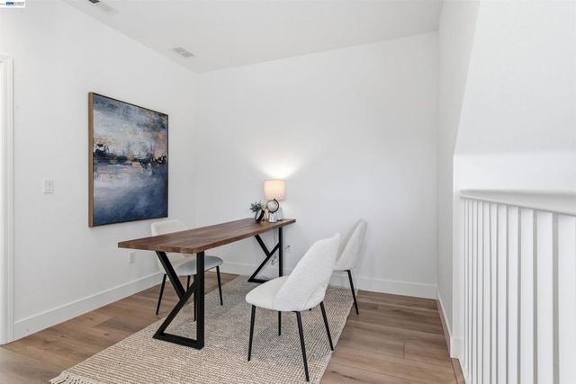 5509 Holly Bay Ave, Dublin, CA 94568