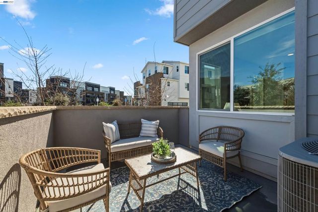 5509 Holly Bay Ave, Dublin, CA 94568