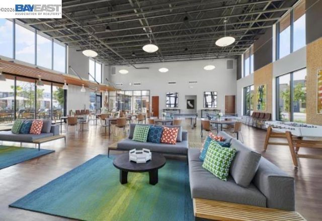 5509 Holly Bay Ave, Dublin, CA 94568