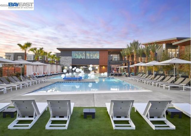 5509 Holly Bay Ave, Dublin, CA 94568