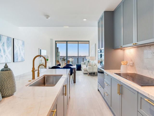 3015 S YSABELLA AVENUE 1403, Tampa, FL 33629