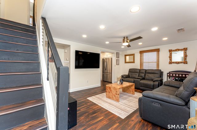 4 James Street, East Haven, CT 06512