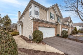 1016 Middleton Place 1016, Lisle, IL 60532