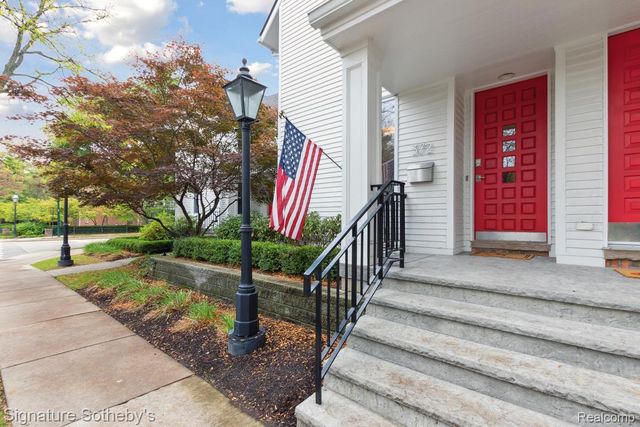 372 W Brown Street, Birmingham, MI 48009