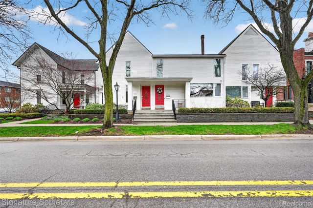 372 W Brown Street, Birmingham, MI 48009