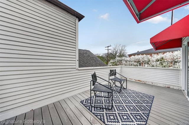 372 W Brown Street, Birmingham, MI 48009