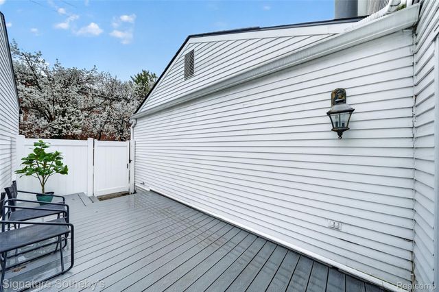 372 W Brown Street, Birmingham, MI 48009