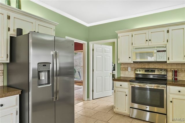 14852 Dema Rest, Northport, AL 35475