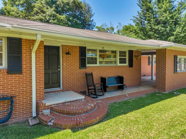625 Cooper Street, Perry, GA 31069