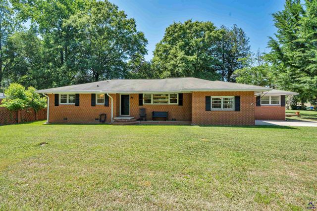 625 Cooper Street, Perry, GA 31069
