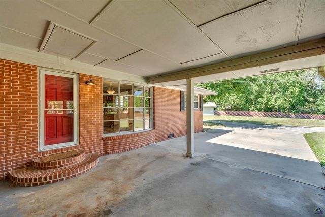 625 Cooper Street, Perry, GA 31069