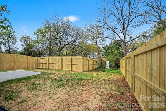 2905 Clyde Drive NE, Charlotte, NC 28208