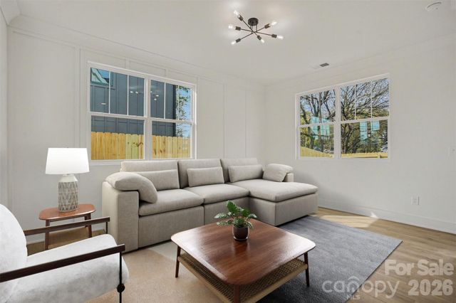 2905 Clyde Drive NE, Charlotte, NC 28208