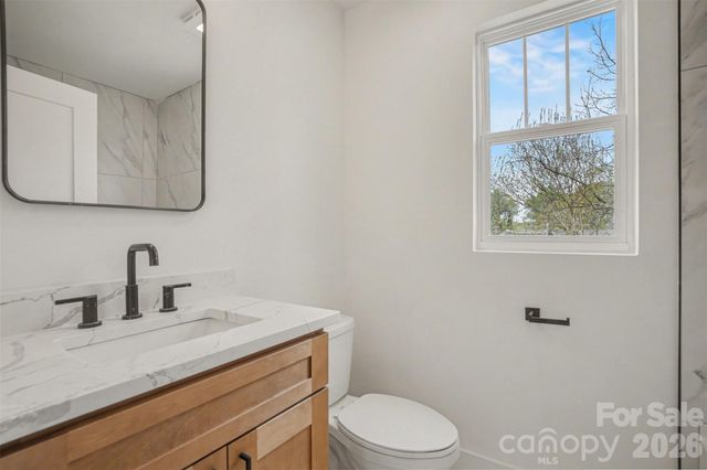 2905 Clyde Drive NE, Charlotte, NC 28208