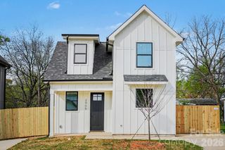 2905 Clyde Drive NE, Charlotte, NC 28208