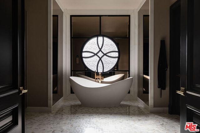 25300 Prado De La Magia, Calabasas, CA 91302
