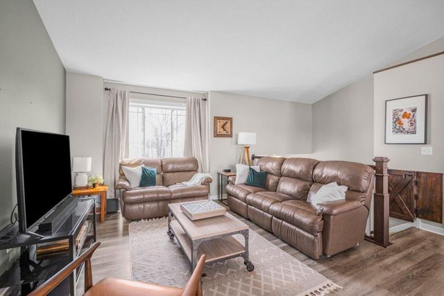 28260 120th Street NW, Zimmerman, MN 55398