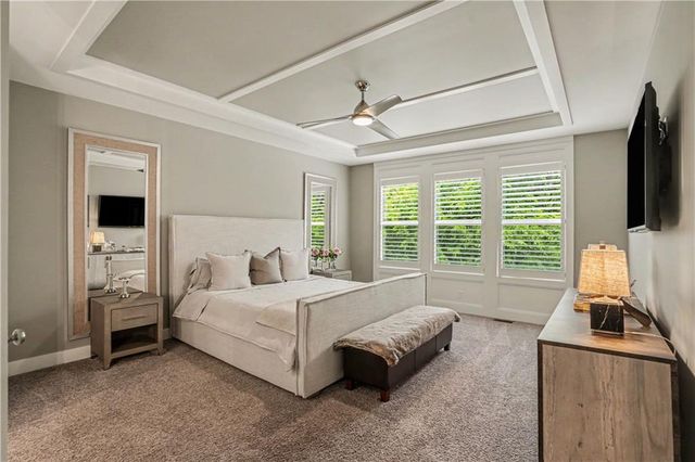 8831 Vista Drive, Lenexa, KS 66220