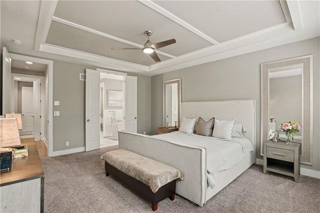 8831 Vista Drive, Lenexa, KS 66220