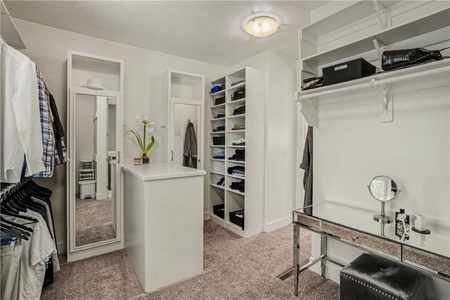 8831 Vista Drive, Lenexa, KS 66220
