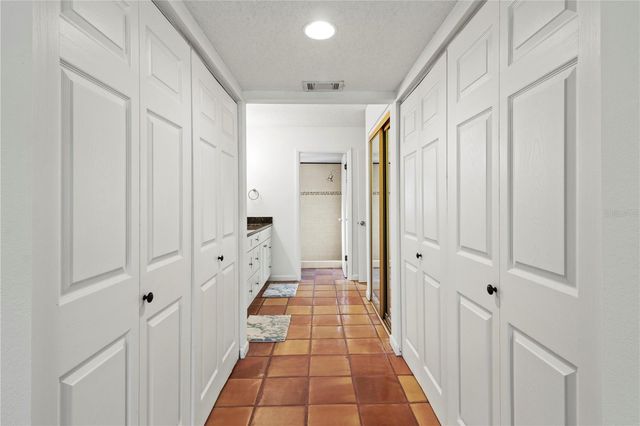 2375 LAKESIDE MEWS D2, Sarasota, FL 34235