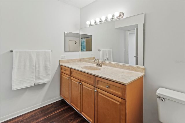 2375 LAKESIDE MEWS D2, Sarasota, FL 34235