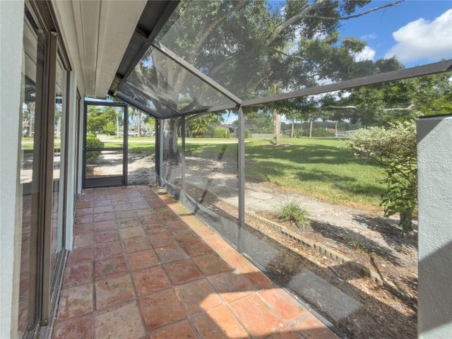 2375 LAKESIDE MEWS D2, Sarasota, FL 34235