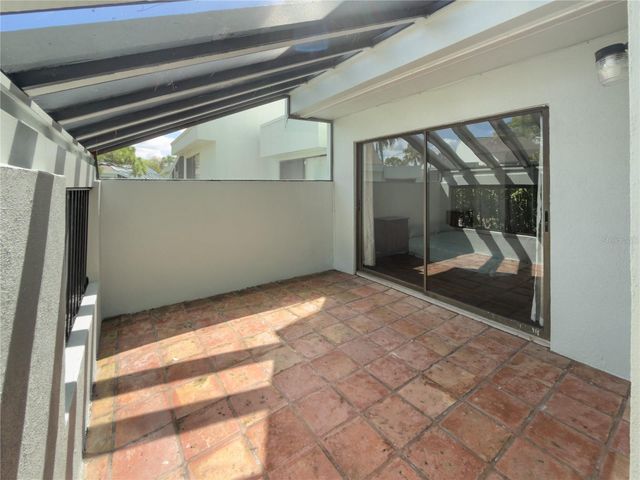 2375 LAKESIDE MEWS D2, Sarasota, FL 34235
