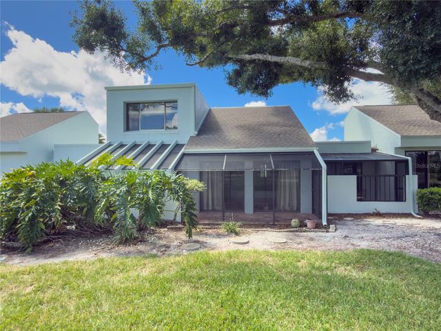 2375 LAKESIDE MEWS D2, Sarasota, FL 34235