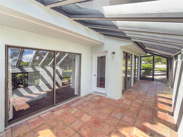 2375 LAKESIDE MEWS D2, Sarasota, FL 34235