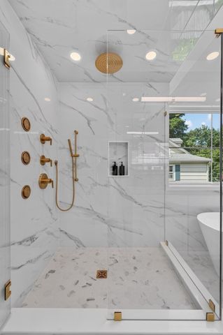 9 Morseland Ave, Newton, MA 02459
