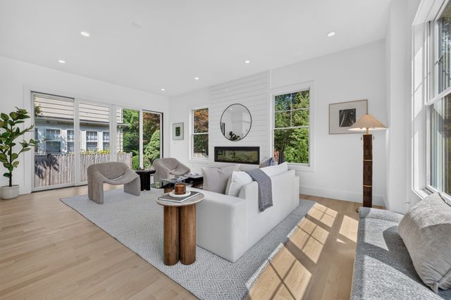 9 Morseland Ave, Newton, MA 02459